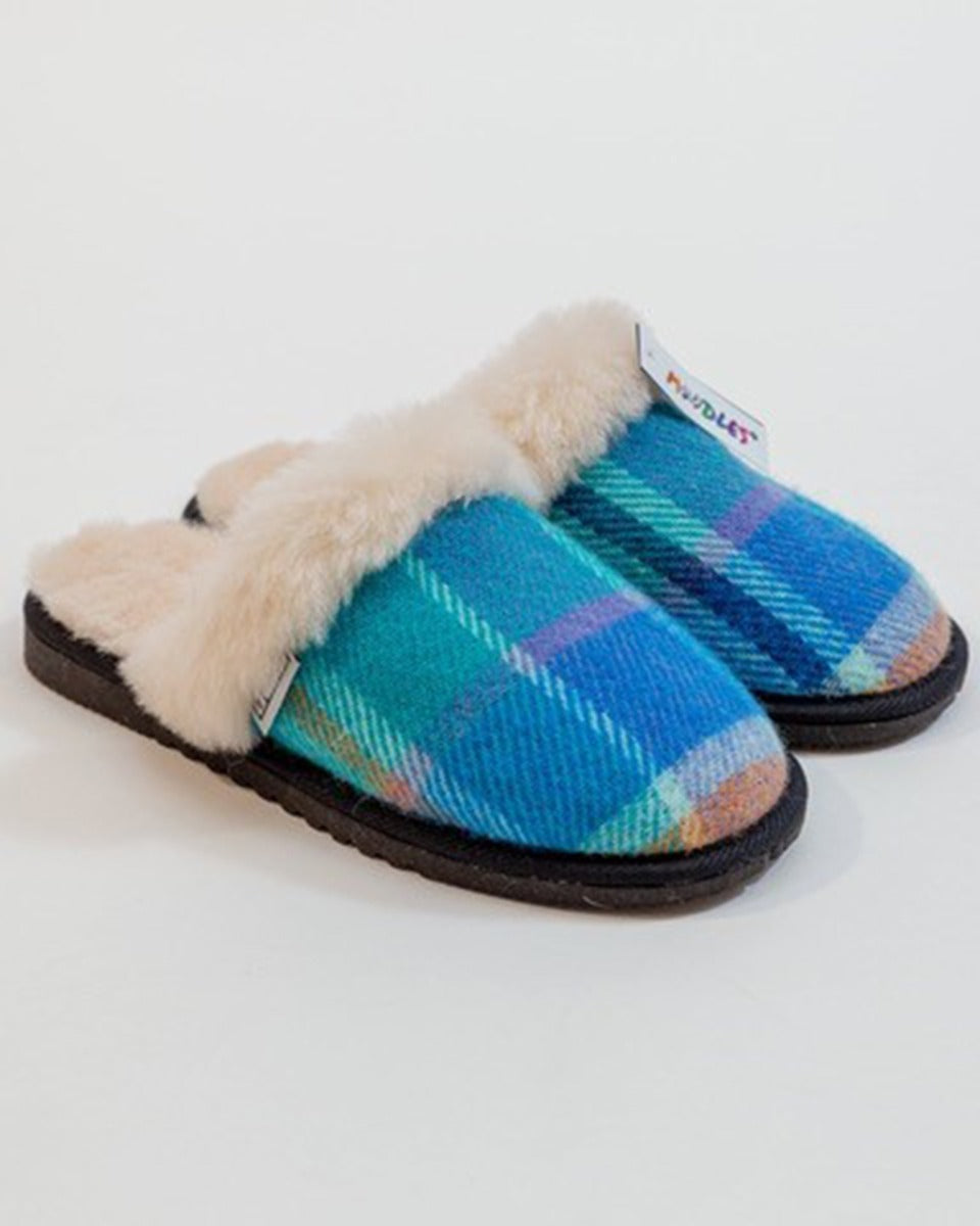 Sheepskin Moodles Blanket Scuffs