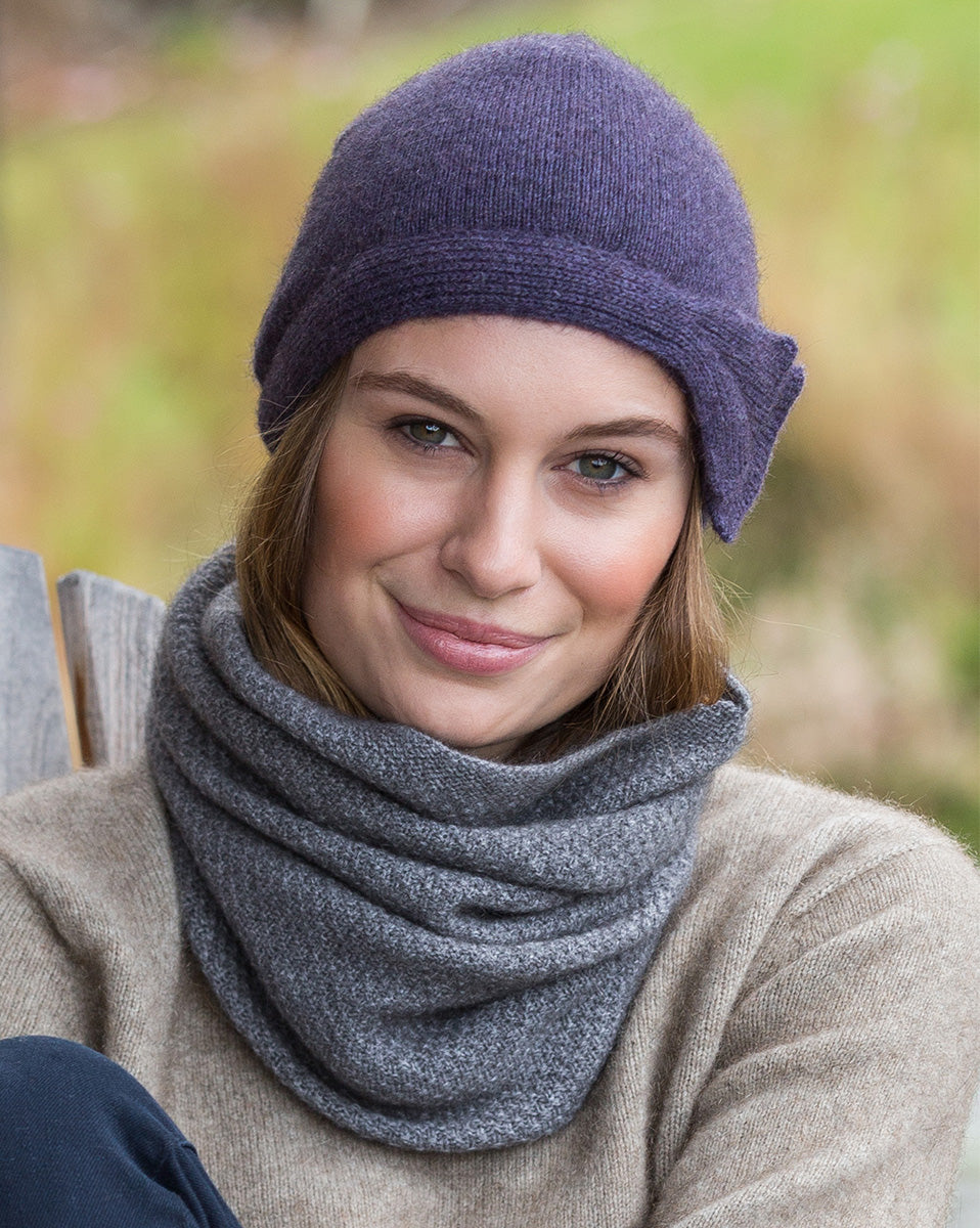 Possum Merino Moss Neck Warmer